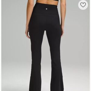 Lululemon Groove Nulu Super-High-Rise Flared Pant
Regular